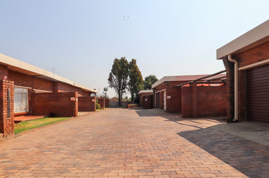3 Bedroom Property for Sale in La Hoff North West